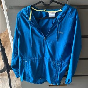 Columbia Vibrant Blue Outdoor Jacket